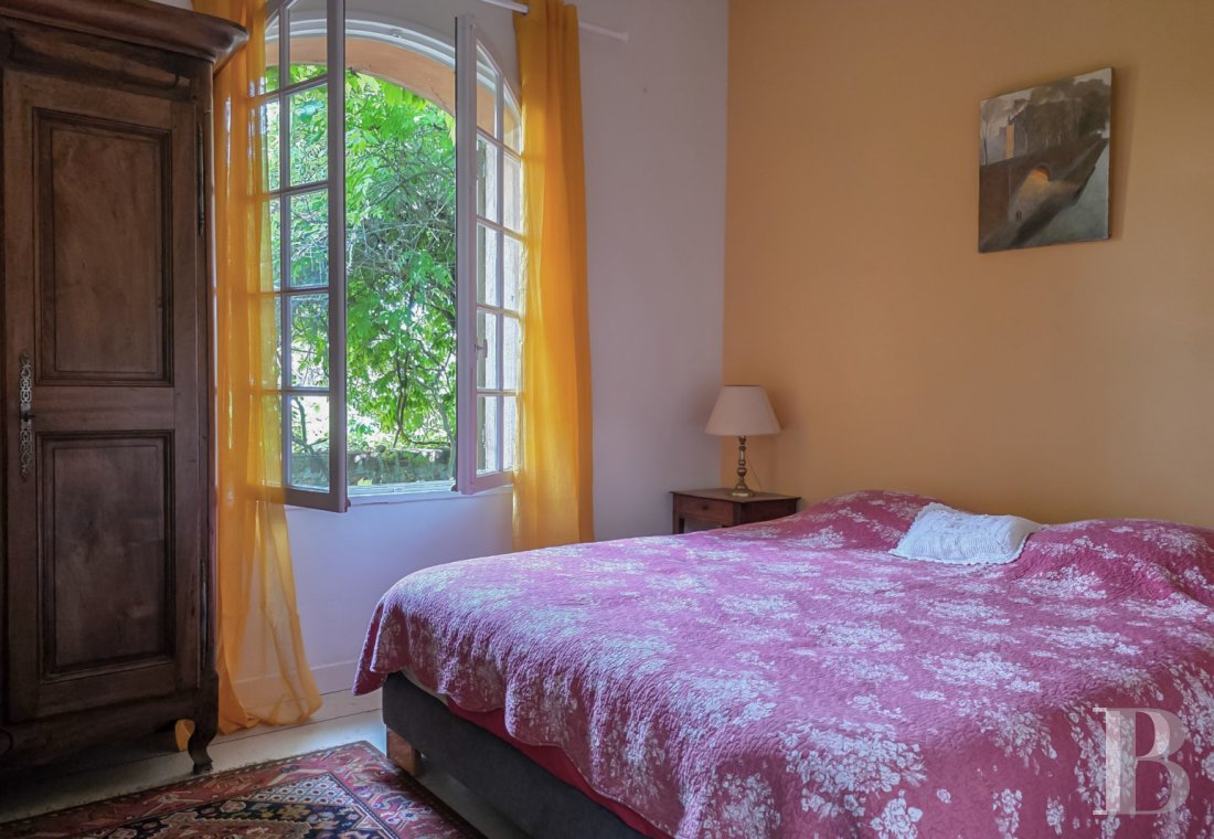 A family home built on the foundations of an ancient fortress in Agay harbour, Saint-Raphaël - photo  n°14